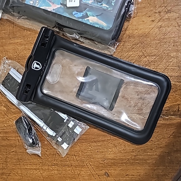 Waterproof Cell Phone Cases - Picture 4 of 7